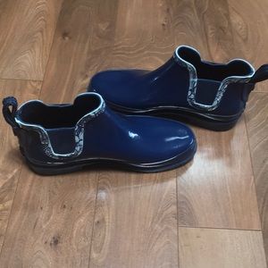 Chelsea style rainboots